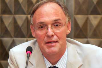 Περικοπές δαπανών ζητά από υπουργεία και περιφέρειες το υπ.Οικονομικών