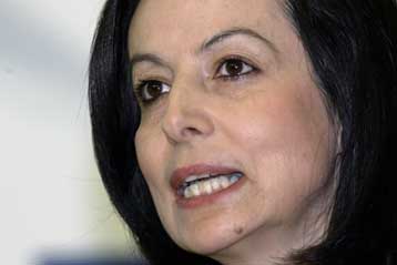 «Πυρά» Διαμαντοπούλου κατά της κυβέρνησης για ανταγωνιστικότητα και τουρισμό