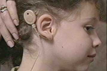 H μάθηση της γλώσσας επιβραδύνεται μετά την ηλικία των δύο ετών