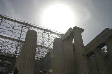 Με επιπλέον πέντε εκατ. ευρώ ενισχύονται τα αναστηλωτικά έργα της Ακρόπολης