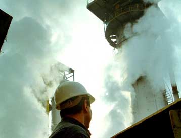 Εθνικό σχέδιο μείωσης των εκπομπών αερίων ρύπων από τη βιομηχανία υπέγραψε ο Γ.Σουφλιάς