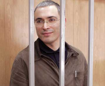 Με αργούς ρυθμούς η ανάγνωση της ετυμηγορίας για τον Μιχαήλ Χοντορκόφσκι