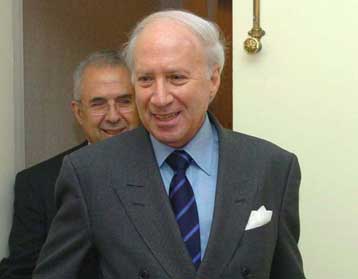 Νέος γύρος διαβουλεύσεων του Μάθιου Νίμιτς με την πολιτική ηγεσία της ΠΓΔΜ