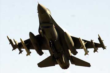 Σαράντα τουρκικά μαχητικά διείσδυσαν την Τετάρτη στο Αιγαίο