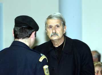 Καταθέσεις μαρτύρων υπεράσπισης των Μ.Κασσίμη και Ειρ.Αθανασάκη στη δίκη του ΕΛΑ