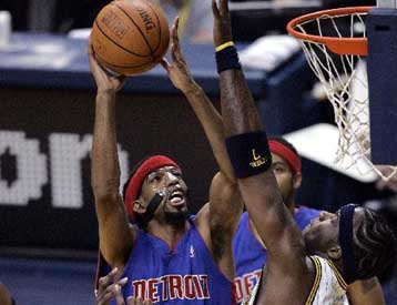 Στους τελικούς του ΝΒΑ προκρίθηκαν Πίστονς και Σπερς