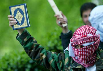 Νέες διαμαρτυρίες για τη βεβήλωση του Κορανίου