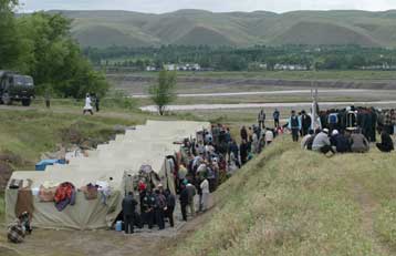 Διεθνή έρευνα για τα γεγονότα στο Ουζμπεκιστάν ζητά η Ευρωπαϊκή Ένωση
