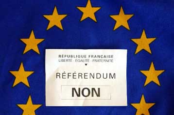 «Επικίνδυνη» ανοδική πορεία του ολλανδικού «όχι» στο Ευρωπαϊκό Σύνταγμα