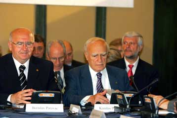 Ικανοποιημένος ο Κ.Παπούλιας από τα αποτελέσματα του πολιτιστικού φόρουμ της Βάρνας