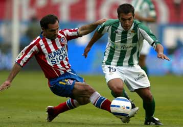 Η Μπέτις 3-2 την Σαραγόσα, «λευκή» ισοπαλία στην Μαδρίτη