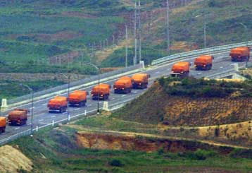 Διάθεση επιστροφής στις συνομιλίες για τα πυρηνικά προγράμματα δείχνει η Β.Κορέα