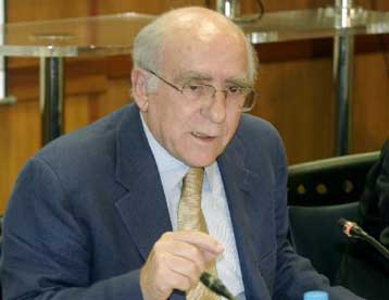 Νέοι όροι για τον αιγιαλό και τις παραλιακές ζώνες, με απόφαση του Γ.Σουφλιά