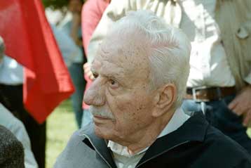 Ανακοίνωση της ΚΕ του ΚΚΕ για το θάνατο του Χαρίλαου Φλωράκη