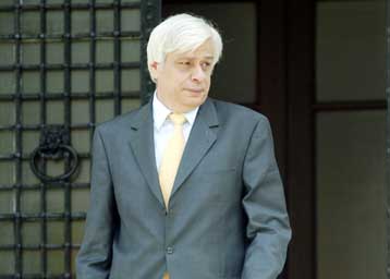 Λήξαν το θέμα Χούπη, επαναλαμβάνει η κυβέρνηση