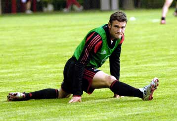 Θαυμαστής του Ρας δηλώνει ο Σεφτσένκο-Όλη η Ισπανία στο πλευρό μας, εκτιμά ο Γκαρθία