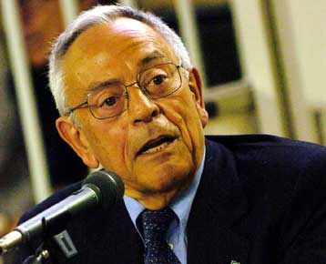 Κάθειρξη επτά ετών για υπόθεση χρηματισμού σε βουλευτή και συνεργάτη του Μπερλουσκόνι