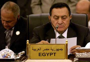 Βαρύ κλίμα στην Αίγυπτο εν όψει δημοψηφίσματος για τις πρώτες πολυκομματικές εκλογές