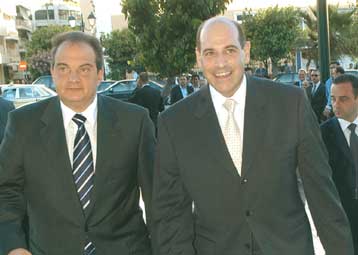 Αισιόδοξος για την οικονομία ο πρόεδρος του ΣΕΒ μετά τη συνάντηση με Καραμανλή