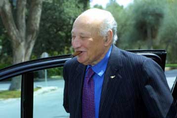 Δική μου ευθύνη η απόφαση για τους S-300, θυμάται ο Γλαύκος Κληρίδης