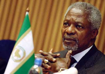 «Πρόσωπο με πρόσωπο» με τη φρίκη στο Νταρφούρ ο ΓΓ του ΟΗΕ Κόφι Ανάν