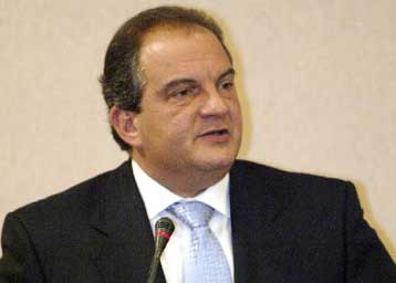 Μηδενική η ανοχή της κυβέρνησης στα παραδικαστικά κυκλώματα, επανέλαβε ο Κ.Καραμανλής