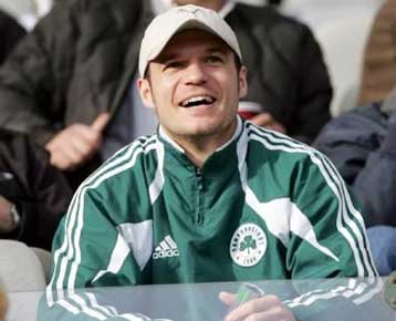 Πράσινο φως άναψε ο Βαρδινογιάννης στον Μπασινά για να φύγει εκτός συνόρων