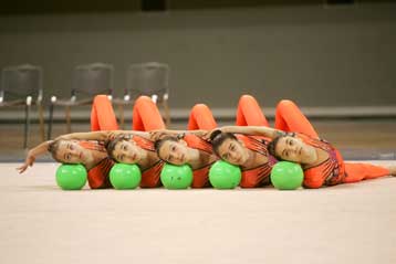 Το πρόγραμμα «Ανοιχτά Στάδια» ενώπιον 2.000 μαθητών στο Ολυμπιακό Γυναστήριο Γαλατσίου