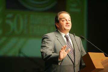 Με φτηνό και γρήγορο Internet «πριμοδοτεί» η κυβέρνηση τους φοιτητές