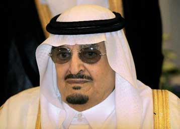 Στο νοσοκομείο εισήχθη, πιθανώς με πνευμονία, ο Σαουδάραβας μονάρχης Φαχντ