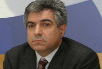 Ερώτηση του ΠΑΣΟΚ προς τον υπουργό Αμυνας για «ηλεκτρονικό φακέλωμα αξιωματικών»