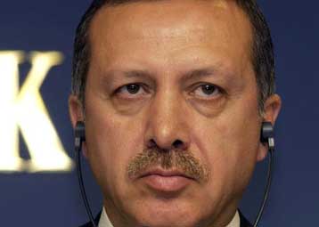 Η Κομισιόν αποσυσχετίζει το γαλλικό «όχι» με την ενταξιακή πορεία της Τουρκίας