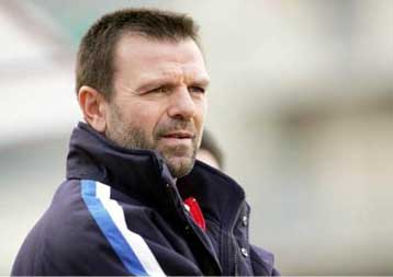 Ο Μλαντένοφ διάδοχος του Λεμονή στον πάγκο της Καλλιθέας