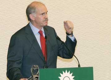 Εσωκομματικές τριβές στο ΠΑΣΟΚ για τη συμφωνία στον ΟΤΕ