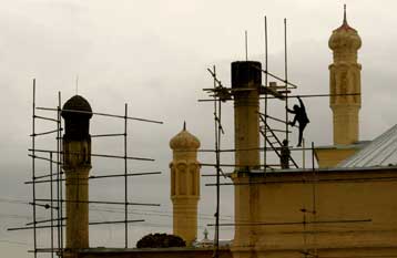 Επίθεση αυτοκτονίας σε τέμενος του Αφγανιστάν με 20 νεκρούς και 52 τραυματίες