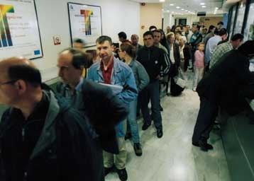 Την Πέμπτη η τελευταία ημέρα υποβολής των φορολογικών δηλώσεων