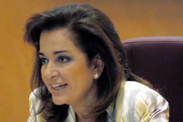 Απαραίτητες οι μεταρρυθμίσεις σε τράπεζες και ΟΤΕ, λέει τώρα η Ντόρα Μπακογιάννη