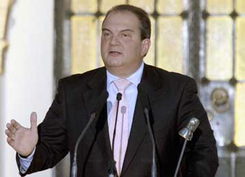 Μεταρρυθμίσεις με ή χωρίς τη συναίνεση των εργαζομένων εξήγγειλε ο πρωθυπουργός