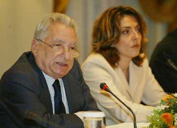 Το «όχι» στο Ευρωσύνταγμα δεν σημαίνει απόρριψη της Ευρώπης, λέει ο ΥΠΕΞ