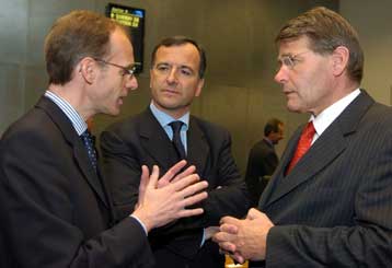 Σταδιακή εφαρμογή της πρότασης για αρχείο τηλεφωνικών συνδιαλέξεων εισηγείται η ΕΕ