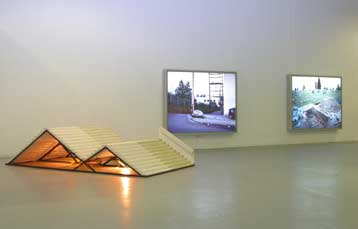 Αρχίζει η δίκη του καλλιτεχνικού διευθυντή της έκθεσης Outlook