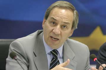 Τελεσίγραφο Αλογοσκούφη για Ασφαλιστικό τραπεζών-Εκβιασμό καταγγέλλουν οι εργαζόμενοι