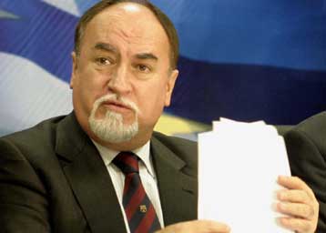 «Οι ξετσίπωτοι δεν έχουν θέση στον εφοριακό κλάδο» τόνισε ο Αδάμ Ρεγκούζας