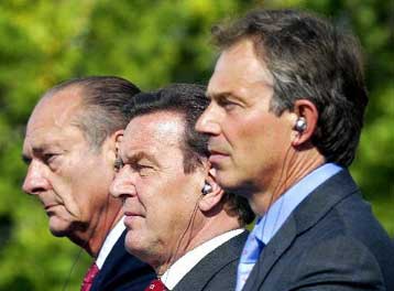 Αποφασισμένο να «σκοτώσει» το Ευρωσύνταγμα παρουσιάζει τον Μπλερ ο βρετανικός Τύπος