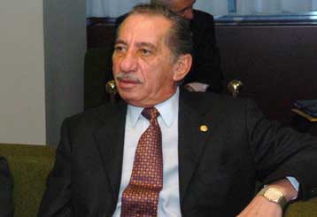 Πρόωρη η συζήτηση για μια νέα διαδικασία στο Κυπριακό, ξεκαθαρίζει ο Τ.Παπαδόπουλος