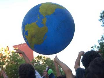 Οι Έλληνες οι πλέον σκεπτικιστές σε ό,τι αφορά την παγκοσμιοποίηση