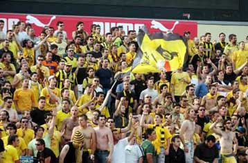 Διμέτωπη κινητοποίηση οπαδών του Αρη στη Θεσσαλονίκη για τη σωτηρία των «κιτρίνων»