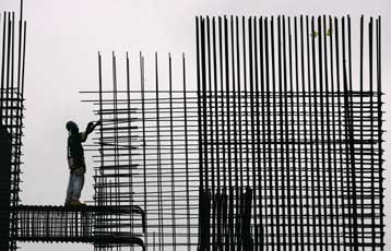 Το κατώφλι της Σοφοκλέους περνά η πρώτη εταιρεία επενδύσεων ακίνητης περιουσίας