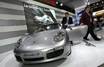 Συνεχίστηκε και το Μάιο η πτώση στις εγχώριες πωλήσεις αυτοκινήτων