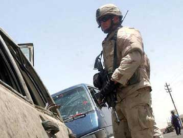 Στα ύψη το 2004 οι παγκόσμιες στρατιωτικές δαπάνες